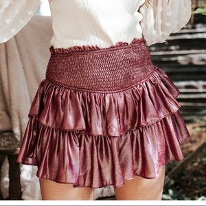 Vestique Skort Red Metallic size M